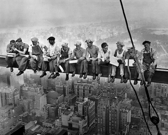 Lunch ATOP A Skyscraper アンティーク額入り写真プリント Historical Poster Print: Title - lunch Atop a Skyscraper, New York