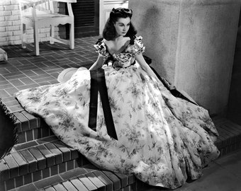 Historical Poster Print: Vivien Leigh Stars as Scarlett O'Hara in "Gone with the Wind" - New Satin Finish Photo - Available in 6 Sizes!