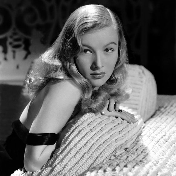 Historical Poster Print: Movie Star Actress Veronica Lake - Golden Age of Hollywood - New Satin Finish Photo - Available in 6 Sizes!
