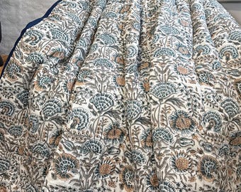 Quilted Pure Cotton Reversible Bed Throw King Size Summer Indian Quilt | Handmade HandPrint Country | Elegant White Grey Monochrome Floral