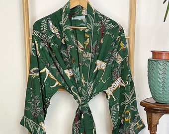 Men's Silky Boho Kimonos Man House Beach Artist Luxe Robe - Emerald Green Safari Tiger Animal Kingdom Lover Paradise | Quirky Festival Gift
