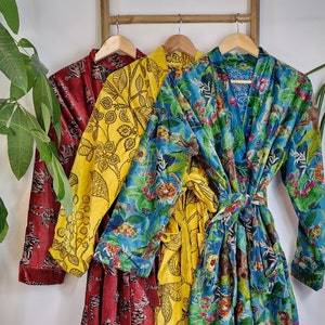 Luxury Velvet House Robe Unisex Kimono Boho Jacket Lined Winter Christmas Gift Quirky Monkey Royal Green Teal Hues UK 8-12 image 3