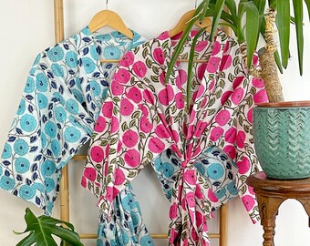 Kimono 100 % coton imprimé à la main longueur genou robe de chambre Festival plage cover-up/confort heureux rose blanc dahlia fleur gardénia botanique floral