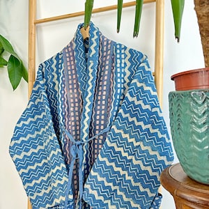 Vintage Fine Kantha Stitch Short Length Bolero All Season Bohemian Melange Artist Unisex Front Open Jacket Tribal Indigo Blue Chevron Wave