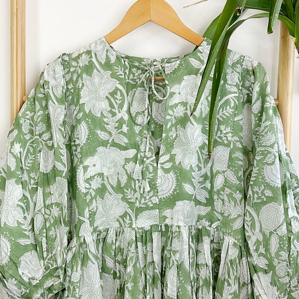 Robe longue pur coton indien imprimé bohème coloré été terreux élégant vêtement de jour confortable maman tenue feuille vert doux blanc floral