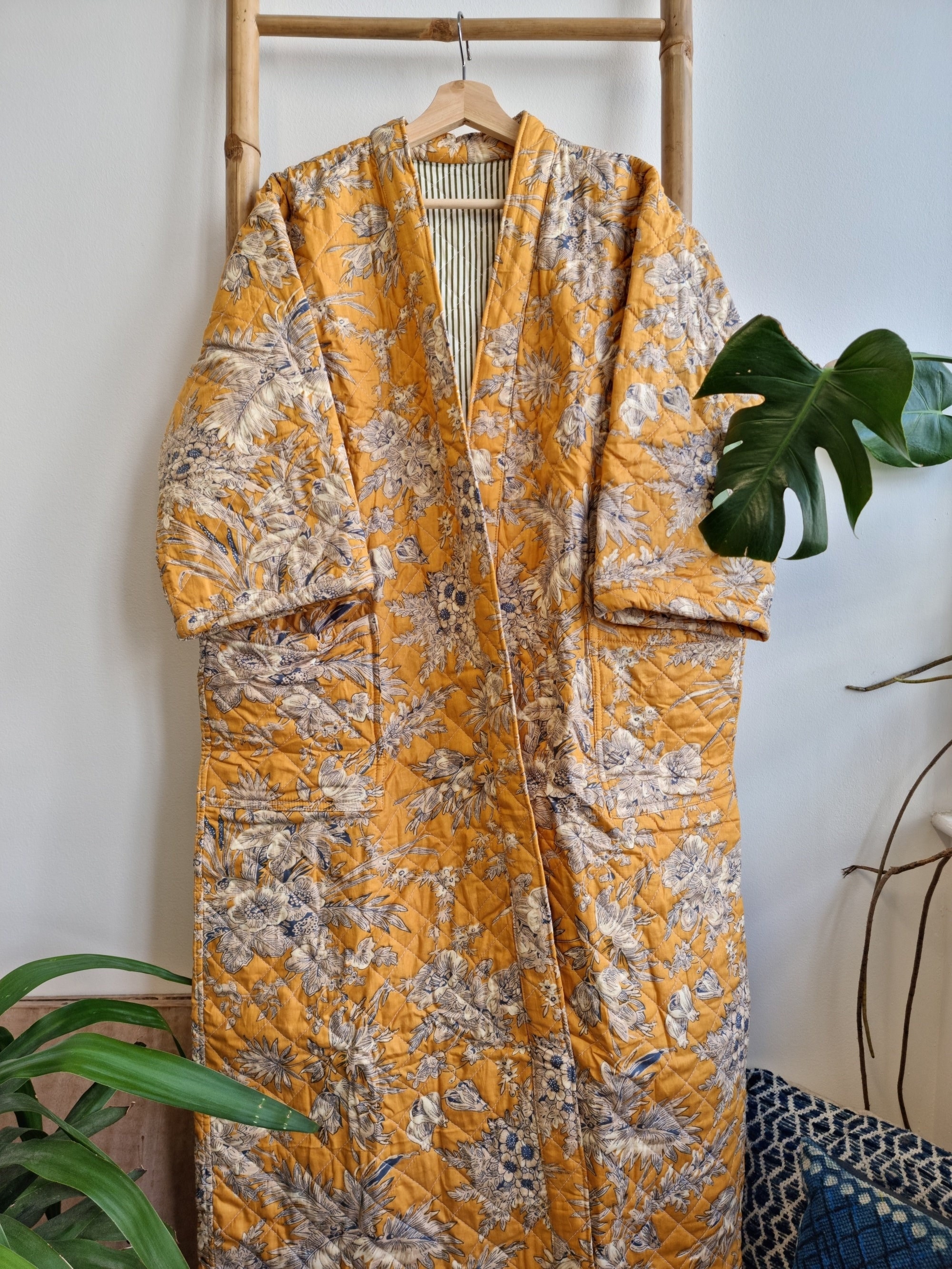 【INCHANT ME】Boucle High Neck Robe Short Coat Sylvie Boucle Khloe Blazer – Cinq à Sept