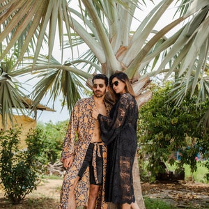 Kimonos bohèmes en soie pour hommes, maison d'homme, artiste de plage, roi de l'été, plage jungle tropicale, bohème tropicale, anthracite, moutarde noire, feuille de rouille image 7