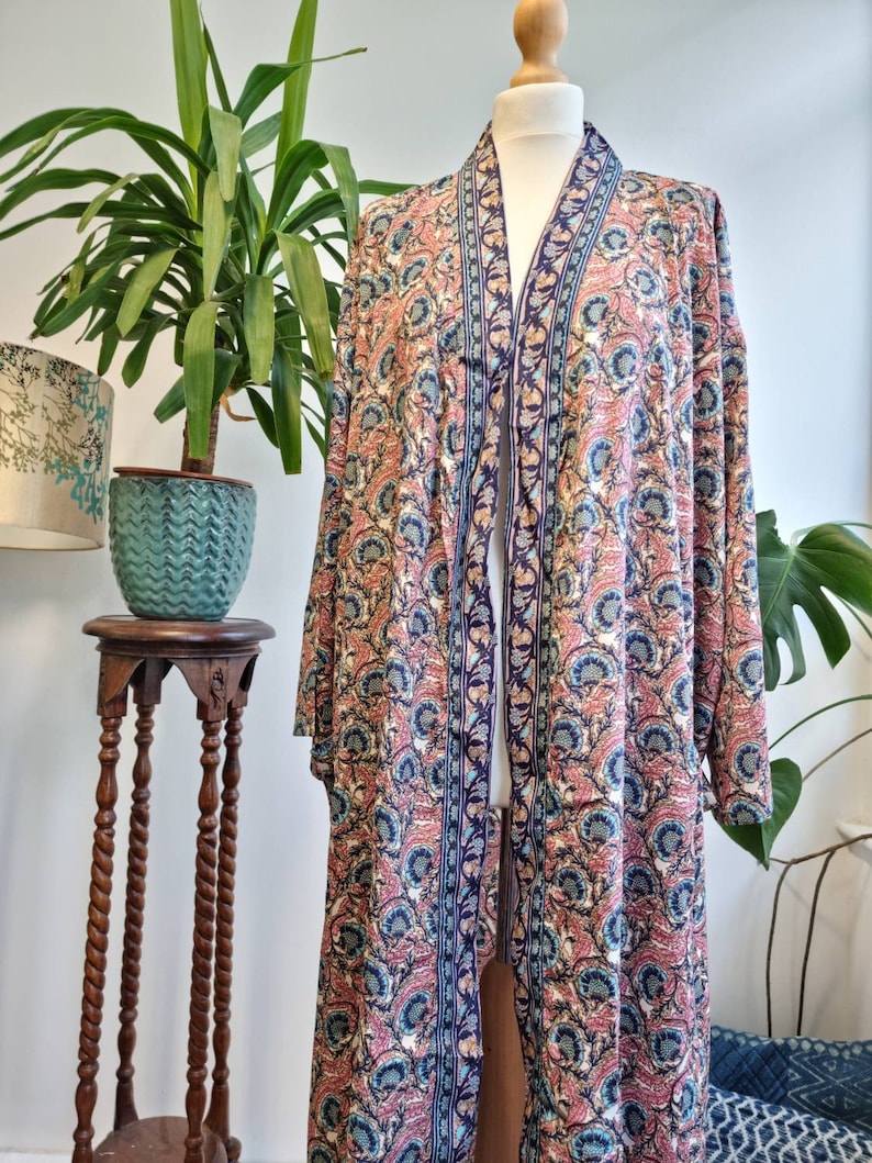 Neue Seidige Sari Boho Kimono Regal Haus Robe Luxus Lounge Digital Print Fließendes Kleid Regal Cream Altrosa Navy Aqua Floral Duster Bild 5