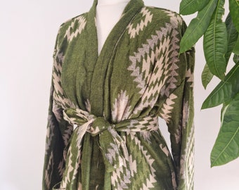 Unisex Yak Wollmischung Floral Kimono / Robe | Regal Urban Fresh Leaf Henna Grün Beige Creme | Geometrische Diamanten Azteken-Druck | Weihnachtswärmer
