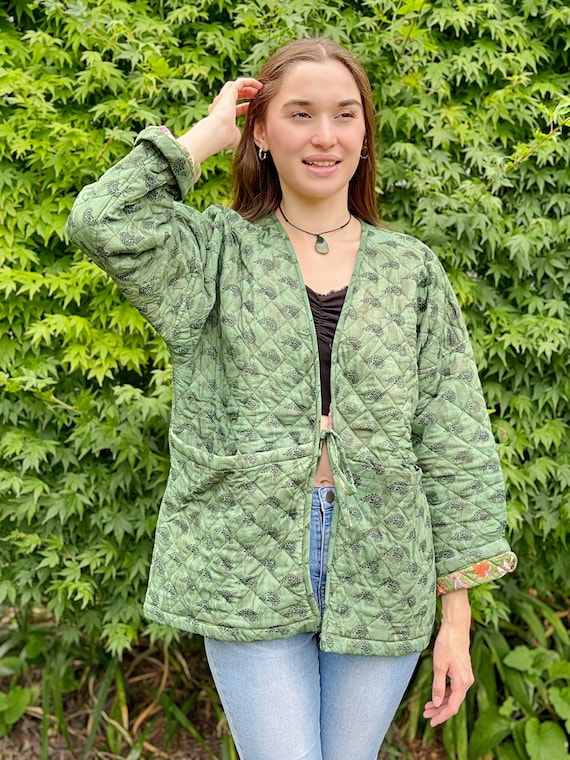 Gesteppter Unisex Recycled Silk Cotton Reversible Kurz Bolero