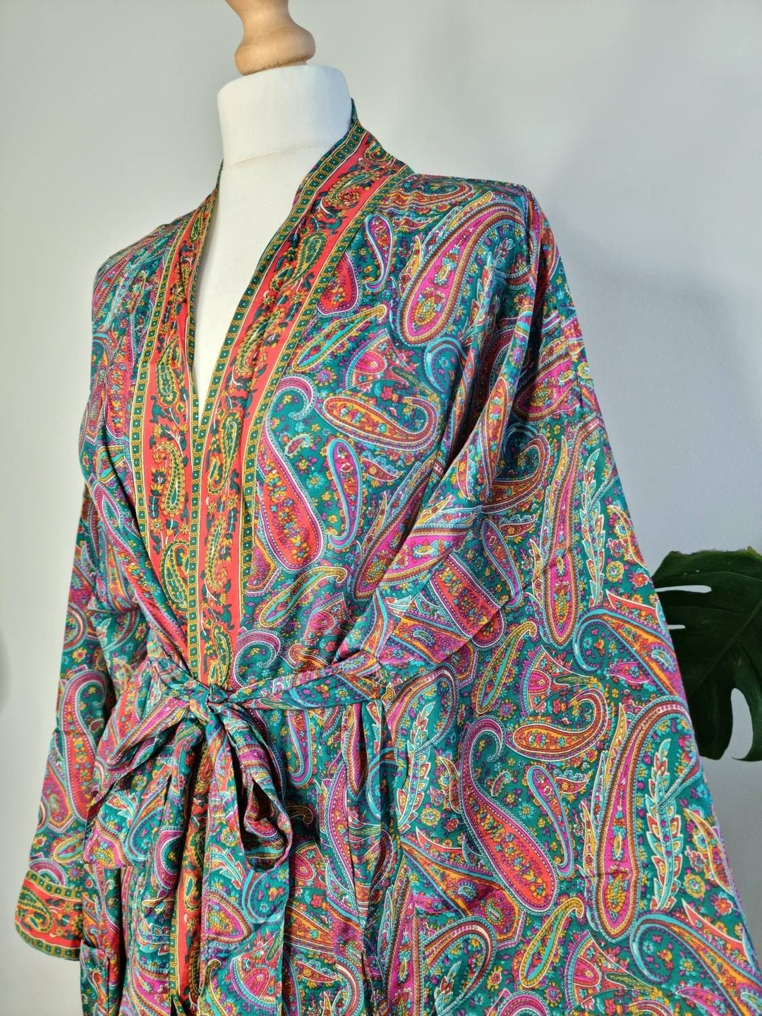 ‘Sanaa’ Kimono Regal