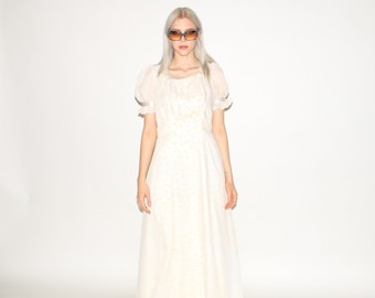 VINTAGE DRESS, 90s, Y2K, 00s - Vintage 90s cute floral detail maxi dress in white