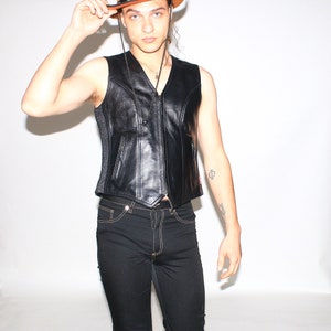 VINTAGE VEST, 90s, Y2K, 00s - Vintage 90s Classic Leather