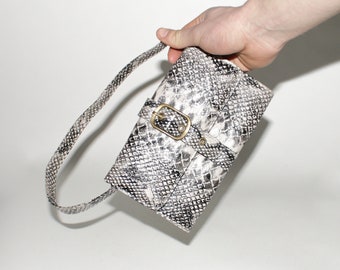 VINTAGE HANDBAG SHOULDERBAG, 90s, Y2K, 00s, Vintage Y2K small snake print shoulder bag in grey