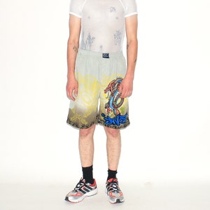 VINTAGE SHORTS - Vintage 90s dragon print shorts in grey