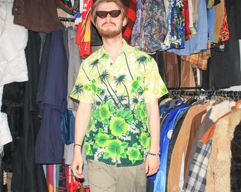 VINTAGE SHIRT, 90s, Y2K, 00s - Vintage 90s tropic print summer shirt in neon green