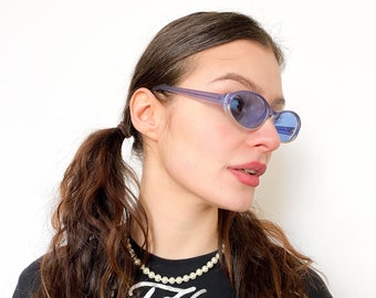 VINTAGE SUNGLASSES, 90s, Y2K, 00s - Vintage Y2K small oval sunglasses in blue