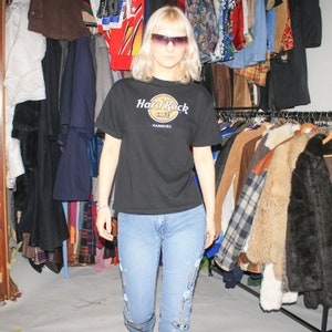 VINTAGE SHIRT - Vintage 90s Hard Rock Cafe iconic t-shirt in black