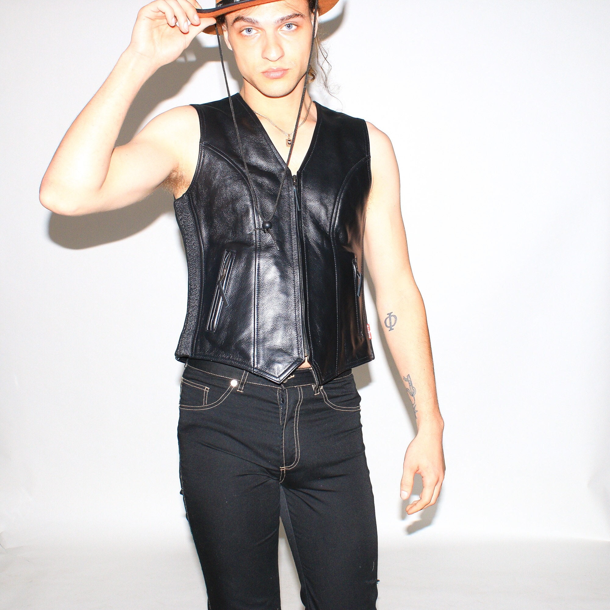 VINTAGE VEST, 90s, Y2K, 00s - Vintage 90s Classic Leather VINTAGE VEST, 90s, Y2K, 00s - Vintage 90s Classic Leather