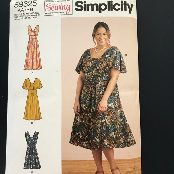 Simplicity 9325, Summer dress, size 10-28 (36-54)