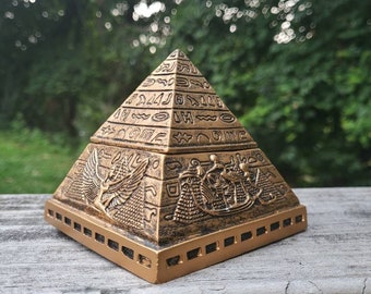 Egyptian Statues Egyptian Décor Trinket Box Egyptian Goddess Isis Pyramid Jewelry Box Egyptian Statues Egyptian Décor Trinket Box Egyptian Goddess Isis Pyramid Jewelry Box