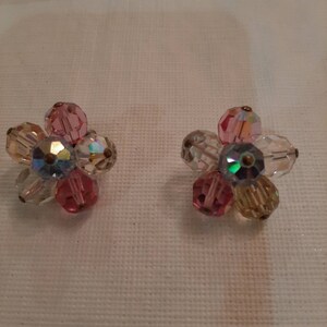 Vintage pink and clear rhinestones clip earrings