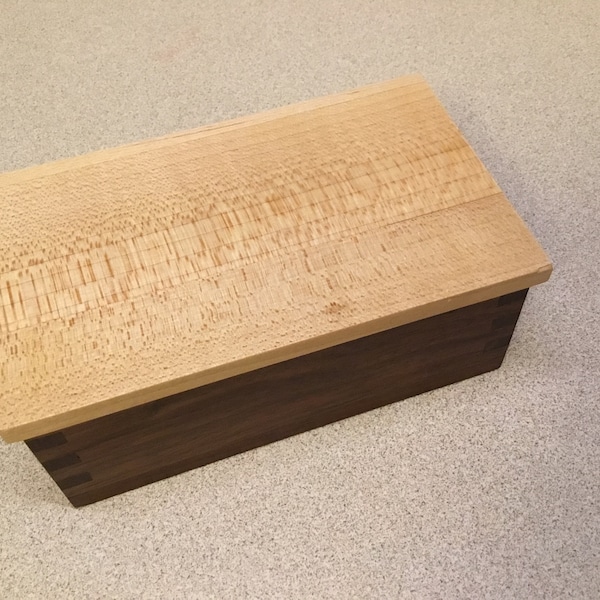 Black Walnut mini box with Sycamore lid