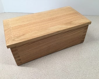 Red Oak lift lid box