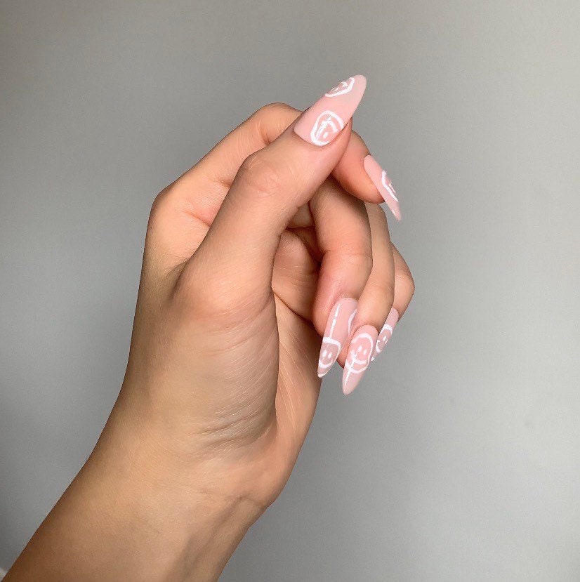 Squiggly Smiley Face Press On Nails Etsy Israel