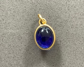 Gripoix style double sided blue glass gold tone dainty oval egg pendant charm