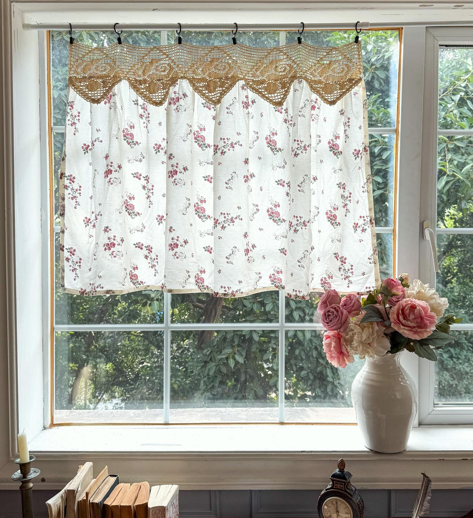 Weaving Hollow Floral Cafe Curtains, Romantic French Shabby Chic Short