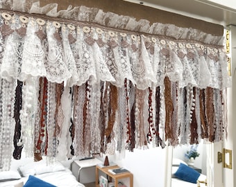 Mantovana rustica in tela di iuta bianca, marrone e caffè, realizzata a mano, con pizzo, ideale per cucina in stile country o shabby chic, altezza 63 cm (25 pollici).