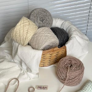 Natural Wool, Alpaca Yarn, Soft Thick Knitting Yarn, Perfect for Scarves, Blankets and Winter Accessories -100g