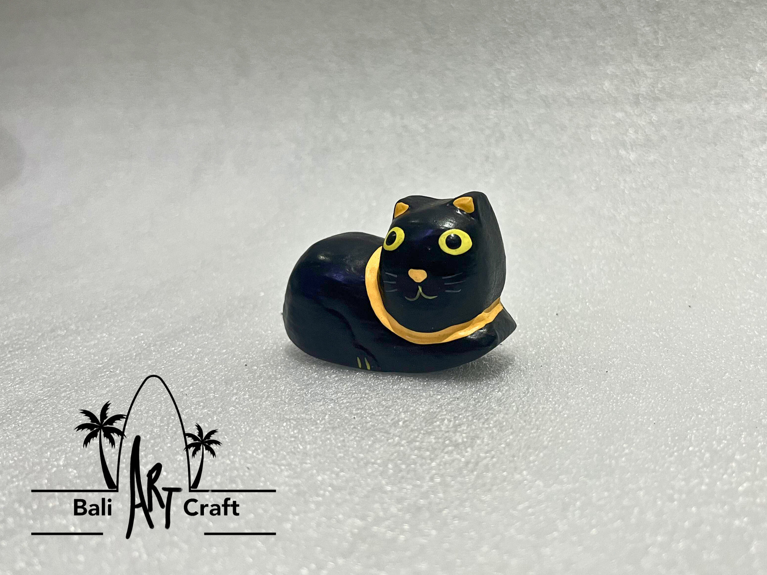 ミニチュア黒猫フィギュアシリーズ 木彫り - Etsy 日本