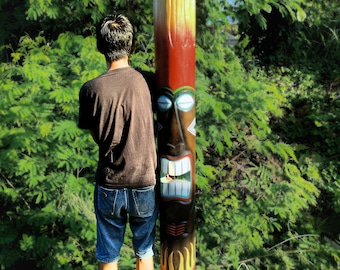 78-calowa ręcznie rzeźbiona maska tiki: czerwony płomień, dekoracja plemienna, sztuka na patio w stylu nadmorskim