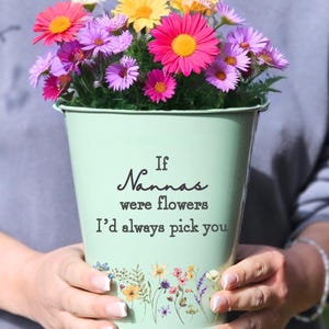 Jardinière en métal personnalisée : cadeau nounou, pot de fleur pour la fête des mères