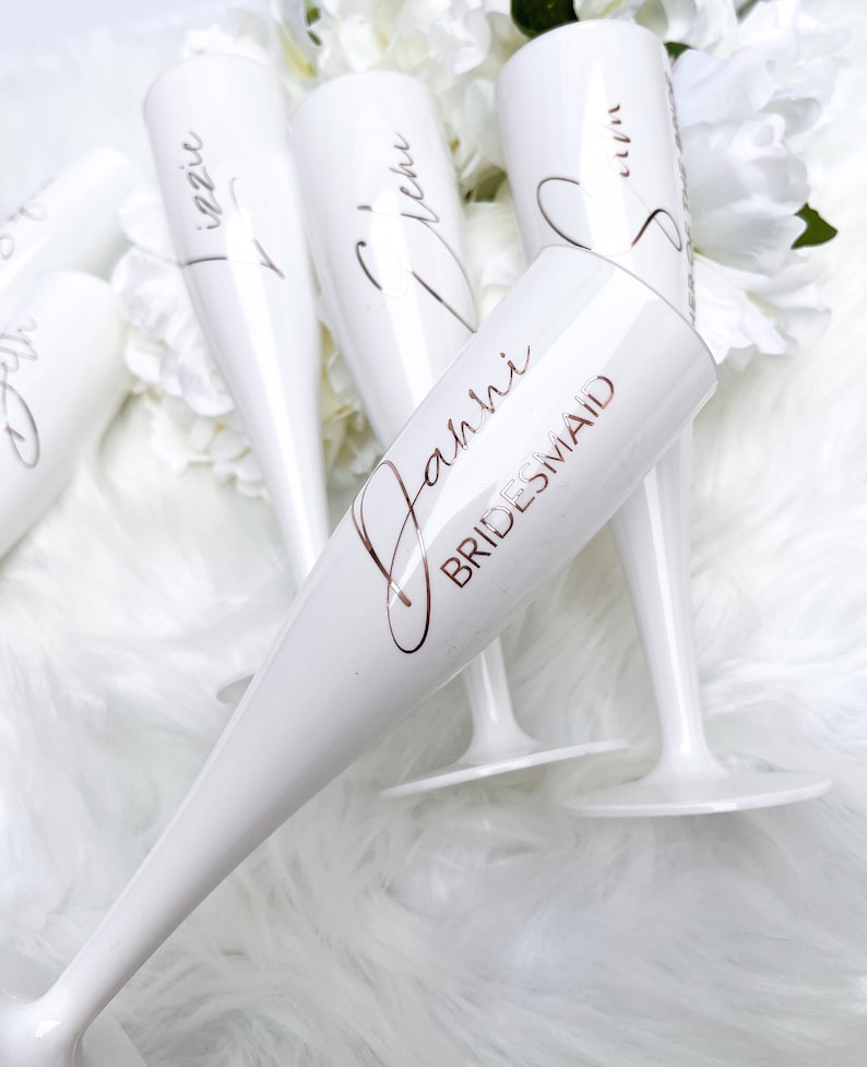 Flûtes à champagne personnalisées pour mariage : verres à prosecco blancs image 1