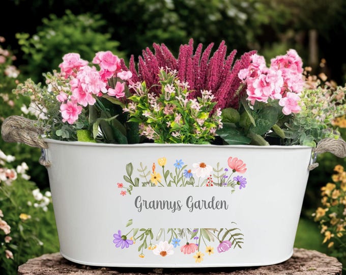 Personalised Mum Gran Planter, Gift for Mums Birthday, Personalised Plant Pot, Grannys Garden Planter Box, Metal Planter, Gran Gift. Granny