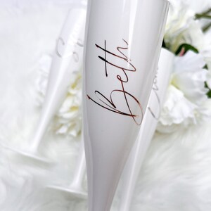 Flûtes à champagne personnalisées pour mariage : verres à prosecco blancs image 4