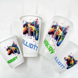 Personalisierte Gamer Tasse mit Strohhalm, Teenager Geschenk, Teenager Geschenk, Strumpffüller für Gamer, Geburtstagsgeschenk für Gamer, Gaming Geschenk Jungen