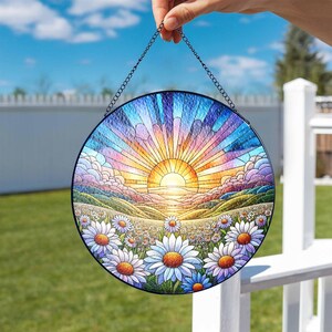 Daisy Flower GLASS suncatcher, Birth Month Flower Decor, Natural Lover Gift, Yard Decor, Sunset Suncatcher,  Mother&#39;s Day Gift 2025