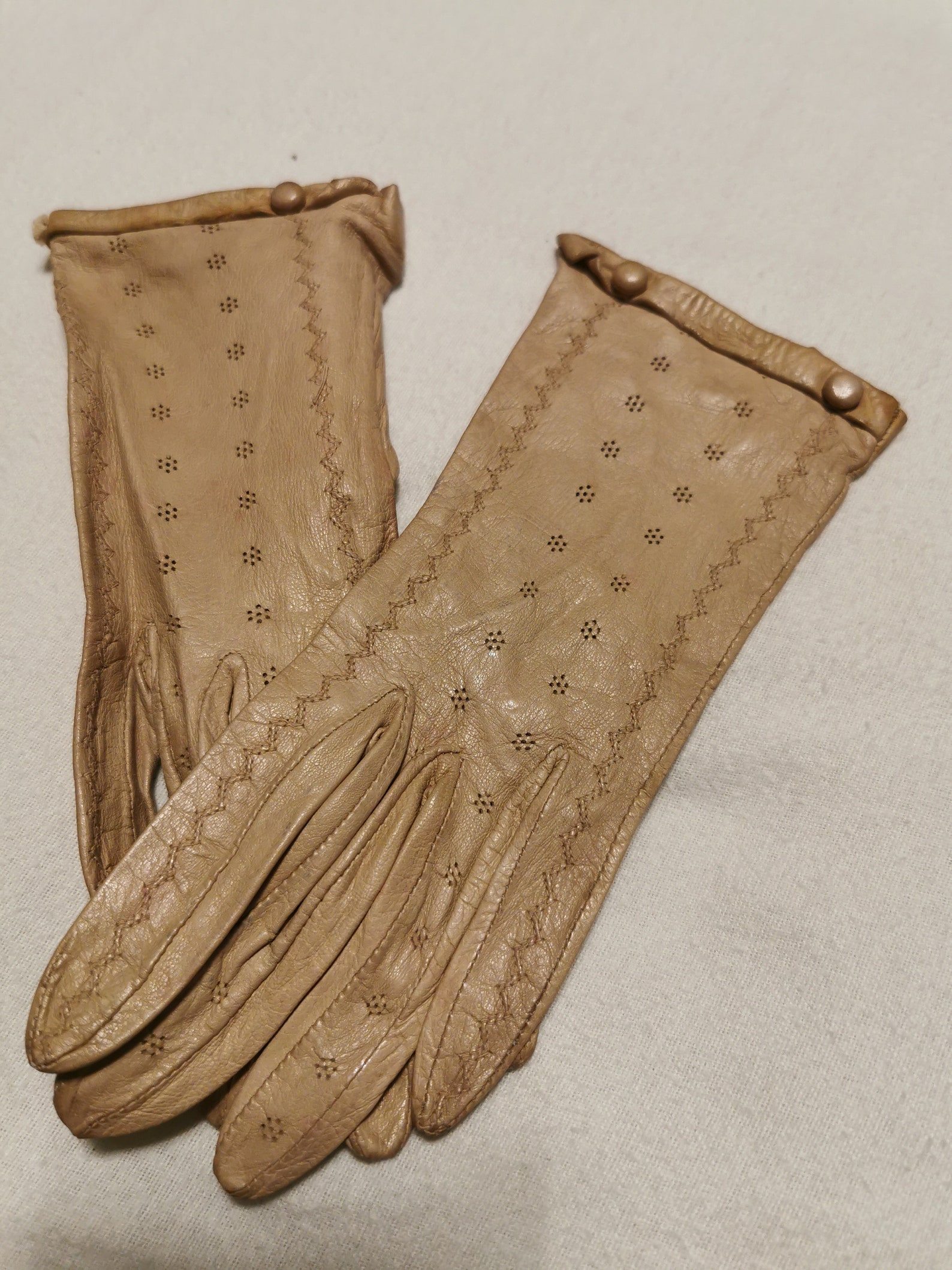 Vintage Tan Coloured Leather Gloves With Beautifully Detailing Etsy