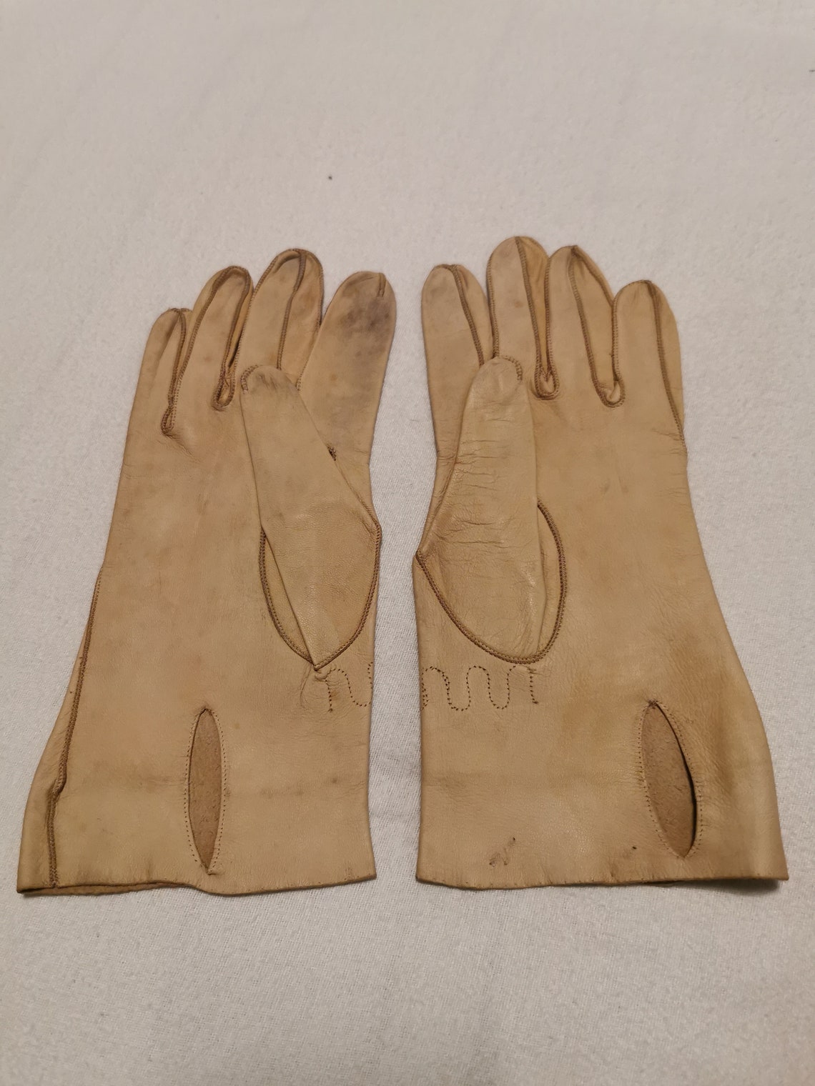 Vintage leather gloves in tan Etsy
