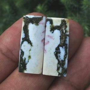 Para kolczyków z jaspisu jawajskiego