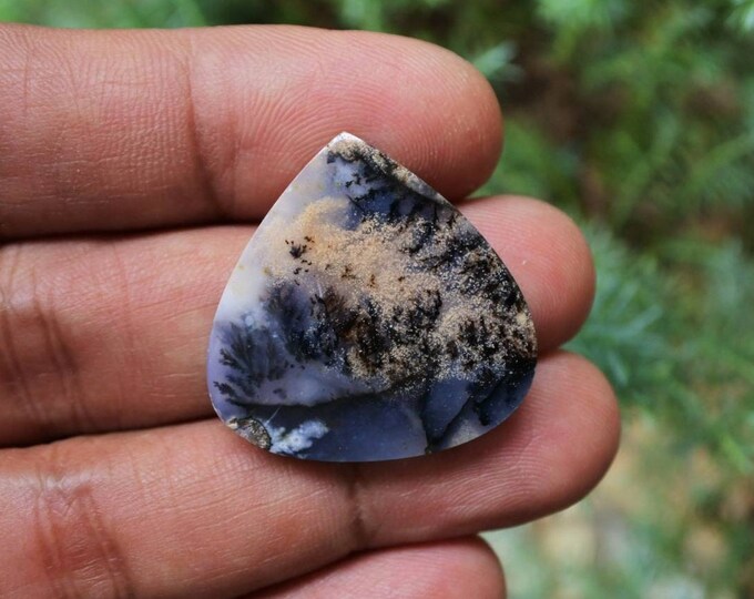 Dendritic agate