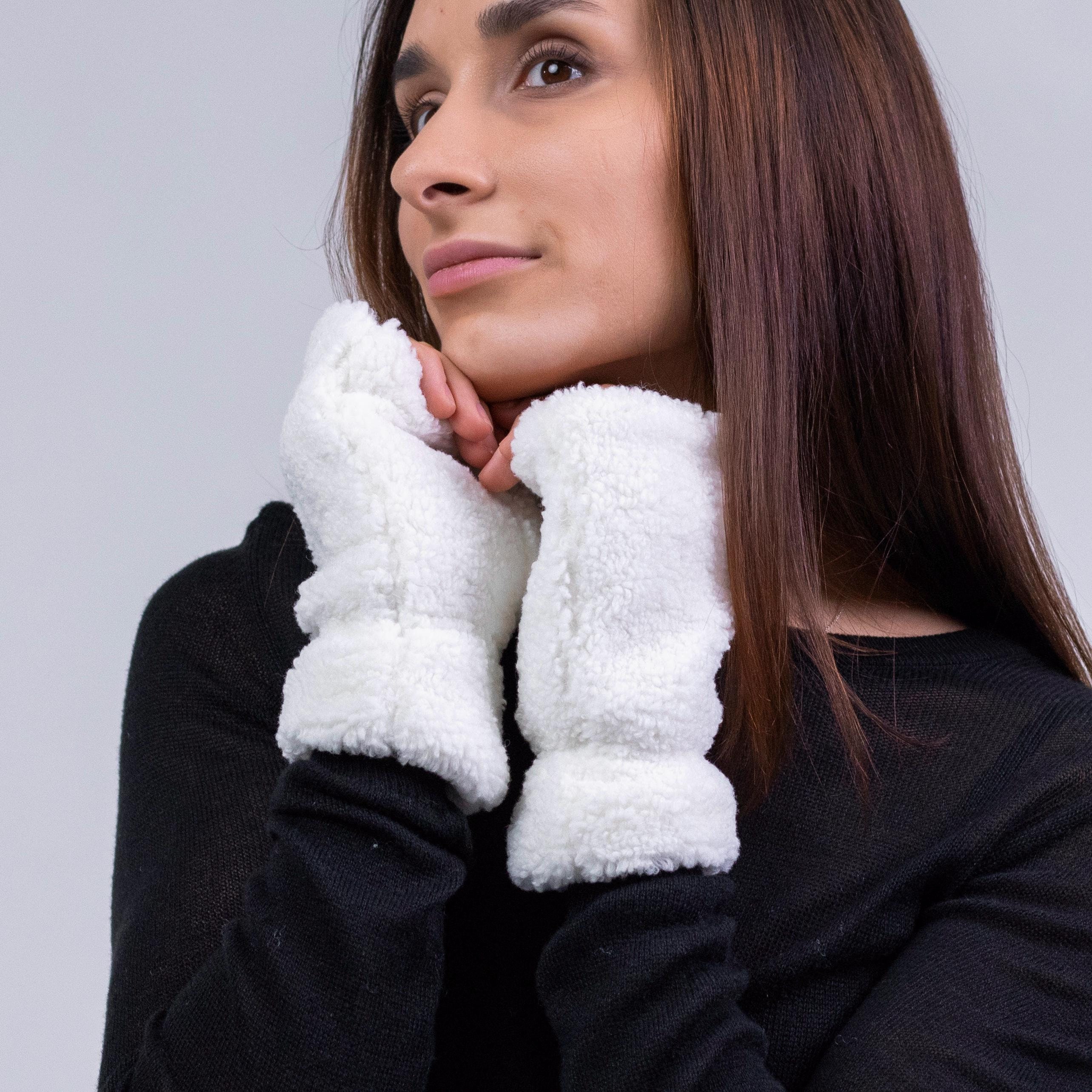 Womens Gloves White Fluffy Gloves Winter Mink Fleece Soft Gloves