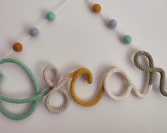 Letrero de alambre tejido con nombre: Decoración personalizada para la habitación del bebé.