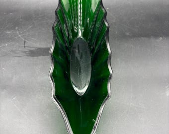 Vintage  Anchor Hocking Emerald Green Glass Console Dish, Scalloped Shell, Leaf Shape