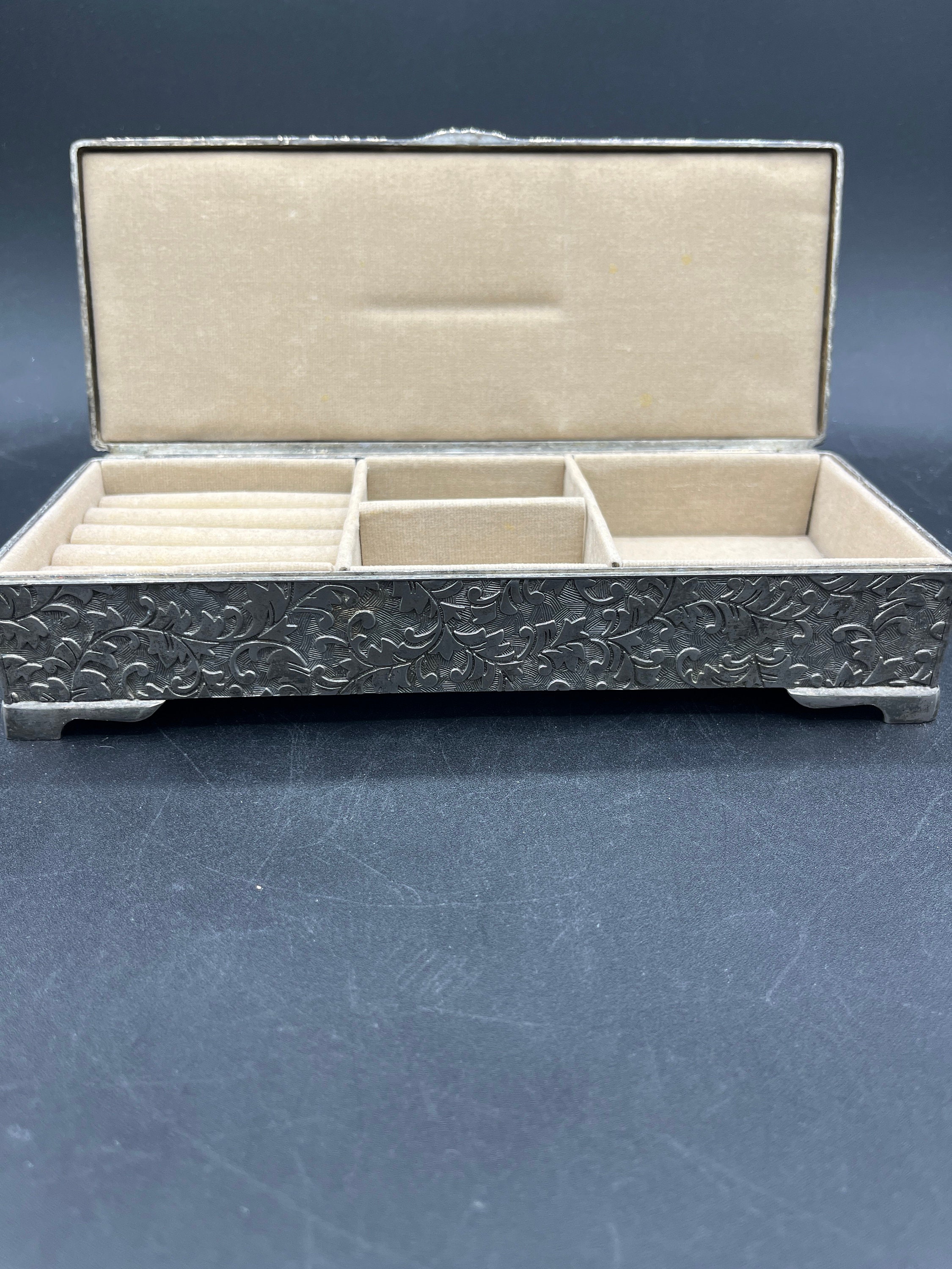 Vintage International Silver Company, Jewelry Box, Scrolling