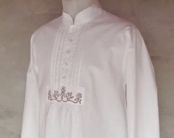 White medieval men's shirt with medieval tree of life ornamentation, larp, fantasy, archer